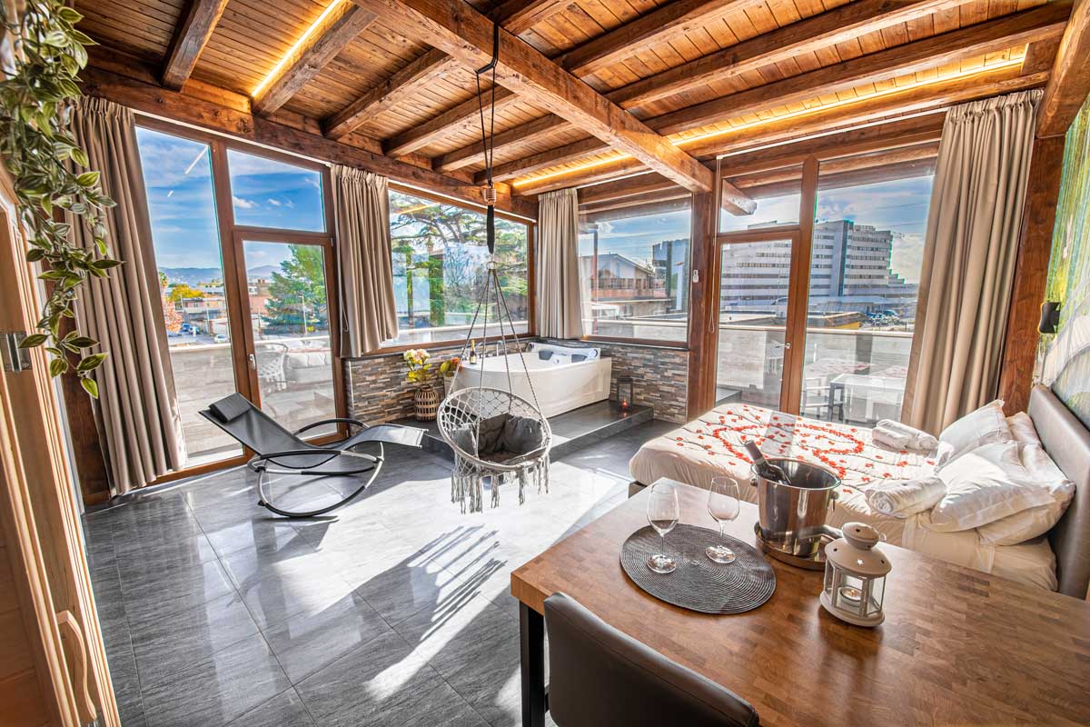 Suite-a-tema-a-Roma-vasca-idromassaggio-exstra-lusso